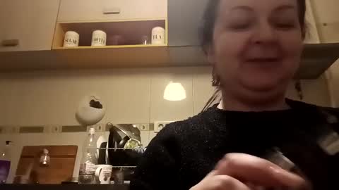 Lora online show from 12-18-24, 07:41