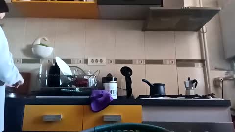 Lora online show from 01-09-25, 09:48