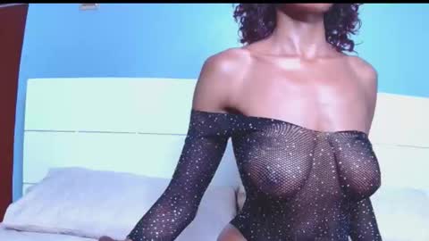 Snapshot of loraforreal chatting on 11-29-25, 02:36 Blackcat online show from 11-29-25, 02:36