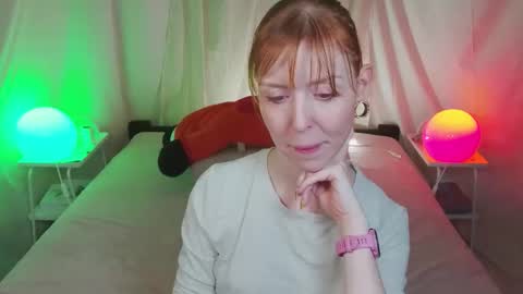 LoraFoxy online show from 12-18-25, 03:51