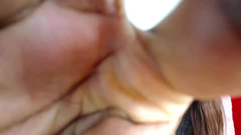 Loraine online show from 09-10-25, 01:44