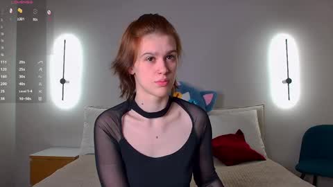 Lora online show from 04-25-26, 02:25