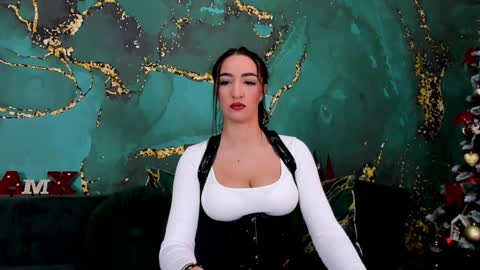 Snapshot of lorawarnner chatting on 12-13-24, 08:20 Miss online show from 12-13-24, 08:20