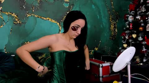 Snapshot of lorawarnner chatting on 12-14-24, 02:10 Miss online show from 12-14-24, 02:10