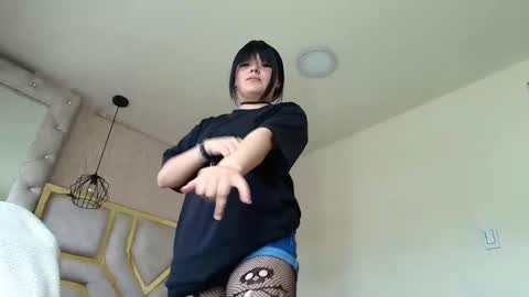 Snapshot of lorber chatting on 10-05-25, 06:50 online show from 10-05-25, 06:50