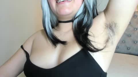 Snapshot of lorber chatting on 10-15-25, 07:14 online show from 10-15-25, 07:14