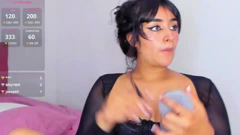 Snapshot of lore_rey chatting on 12-22-24, 10:04 lore_rey online show from 12-22-24, 10:04