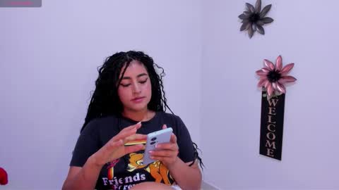 lore_rey online show from 11-10-25, 01:15