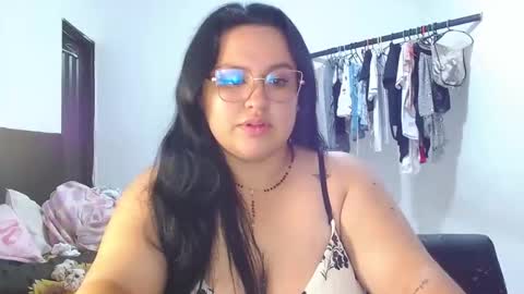 Snapshot of lorein_18 chatting on 03-30-26, 05:30 Dary online show from 03-30-26, 05:30