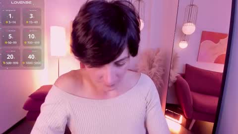 Loren online show from 10-08-25, 03:09