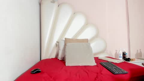 Snapshot of lorena_hawkins chatting on 01-30-25, 01:31 Lorena online show from 01-30-25, 01:31