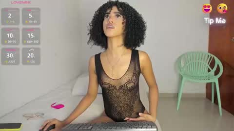 Snapshot of lorena_hawkins chatting on 10-12-25, 03:33 Lorena online show from 10-12-25, 03:33