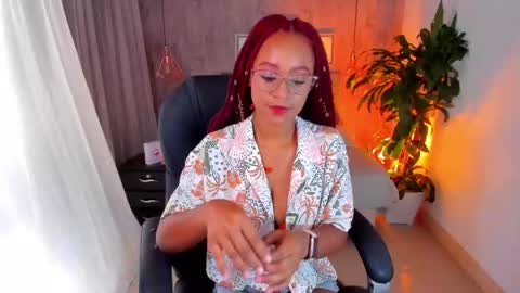 Snapshot of lorena_vieira_ chatting on 12-07-24, 08:49 Lorena Vieira  online show from 12-07-24, 08:49