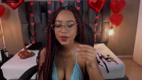 Snapshot of lorena_vieira_ chatting on 02-12-25, 08:07 Lorena Vieira  online show from 02-12-25, 08:07