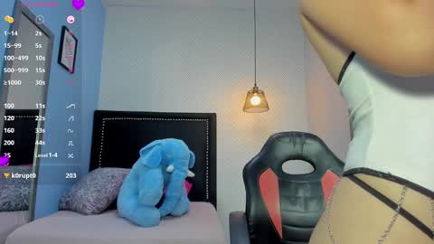 lorenadavies online show from 02-21-25, 12:39