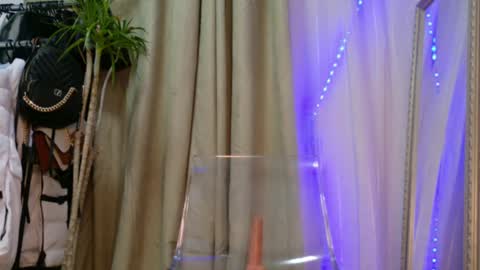 Amelia online show from 03-10-25, 11:16