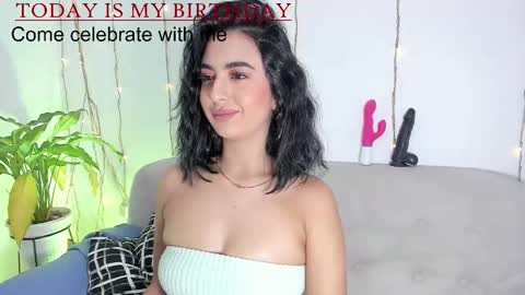 L O R E N online show from 12-03-25, 01:53