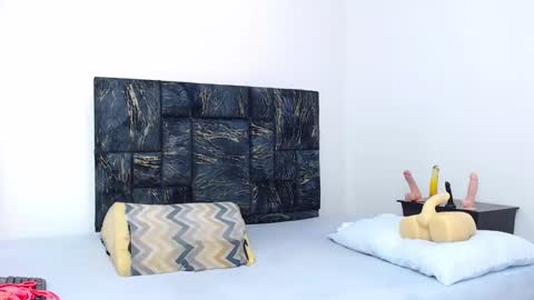 loretahorny online show from 03-08-25, 09:29