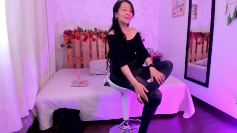 loretta_fraser online show from 10-09-25, 12:58