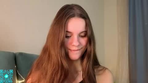 Chloe for Fan BlackHole online show from 10-24-25, 05:53