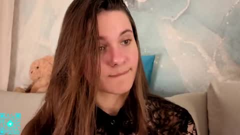Snapshot of lorettadunnelli chatting on 05-11-26, 06:05 Chloe for Fan BlackHole online show from 05-11-26, 06:05