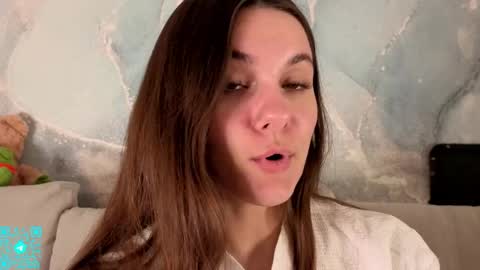 Snapshot of lorettadunnelli chatting on 05-21-26, 05:20 Chloe for Fan BlackHole online show from 05-21-26, 05:20