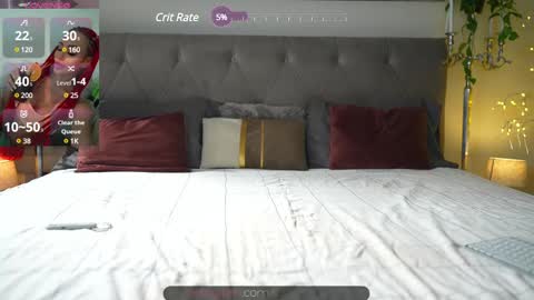 LoretteLorena online show from 03-11-25, 08:09