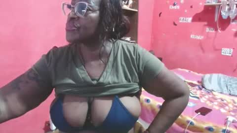 loretybighot online show from 11-17-25, 12:33