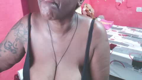 Snapshot of loretybighot chatting on 02-01-26, 12:15 loretybighot online show from 02-01-26, 12:15