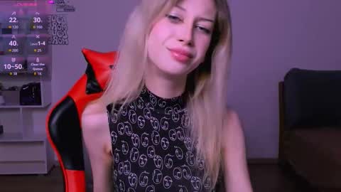 Lori online show from 12-13-25, 07:40