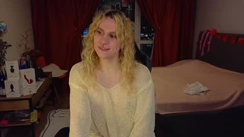 Snapshot of lori_myaf chatting on 12-18-24, 02:38 Lori ----------------------------------- online show from 12-18-24, 02:38