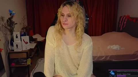 Snapshot of lori_myaf chatting on 12-19-24, 03:41 Lori ----------------------------------- online show from 12-19-24, 03:41