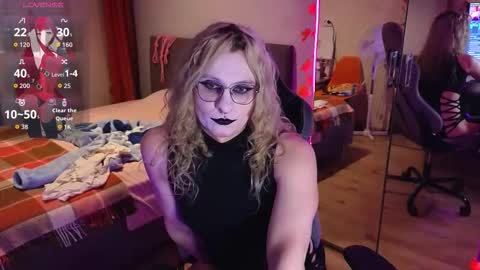 Snapshot of lori_myaf chatting on 10-15-25, 03:01 Lori ----------------------------------- online show from 10-15-25, 03:01