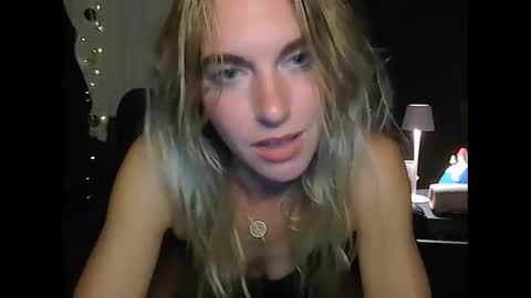 Snapshot of lorik69 chatting on 09-16-25, 01:06 lorik69 online show from 09-16-25, 01:06