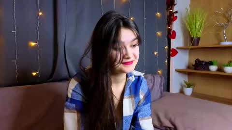 Nicole online show from 03-26-26, 08:47
