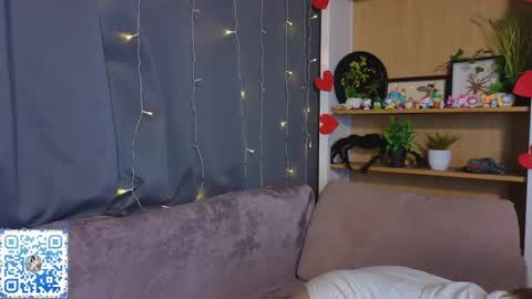 Nicole online show from 04-19-26, 07:16