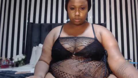 ebonythickbigass online show from 11-04-25, 01:16