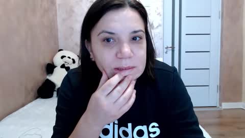 LorraGrey online show from 02-04-26, 07:03