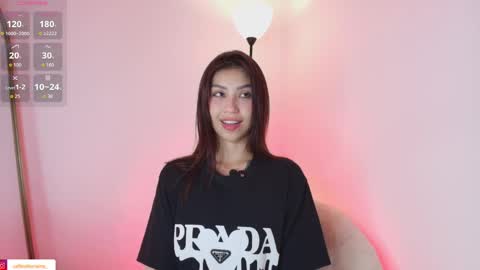 Snapshot of lorraine_28 chatting on 03-12-26, 06:41 Soy Lorena online show from 03-12-26, 06:41