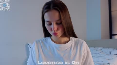 Snapshot of lost_mymind chatting on 11-14-25, 02:54 Jess online show from 11-14-25, 02:54