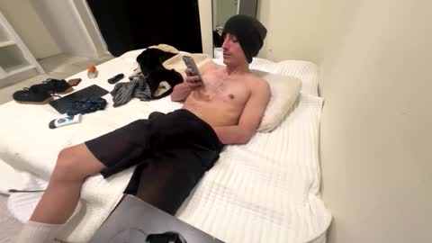 lostpuppyboy online show from 12-15-25, 08:18