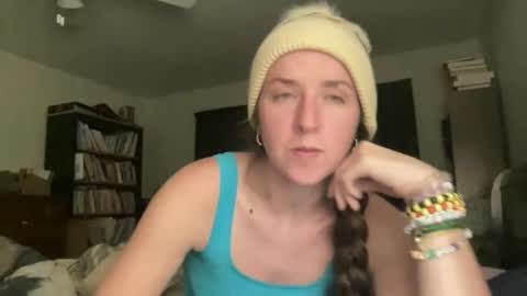 Snapshot of lothlori chatting on 12-18-25, 02:17 lothlori online show from 12-18-25, 02:17