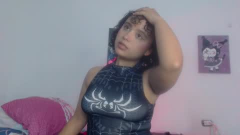 Snapshot of lou_cuteee chatting on 02-16-25, 03:15 lou_cuteee online show from 02-16-25, 03:15