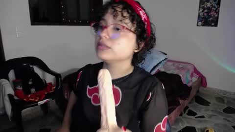 Snapshot of lou_cuteee chatting on 10-24-25, 09:44 lou_cuteee online show from 10-24-25, 09:44