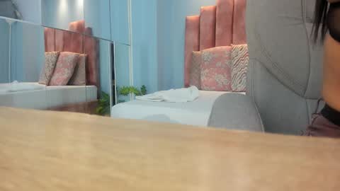  Lou Rosse  online show from 12-16-25, 08:14