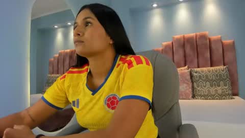 Snapshot of lou_rosse chatting on 06-17-26, 07:04 Lou Rosse online show from 06-17-26, 07:04