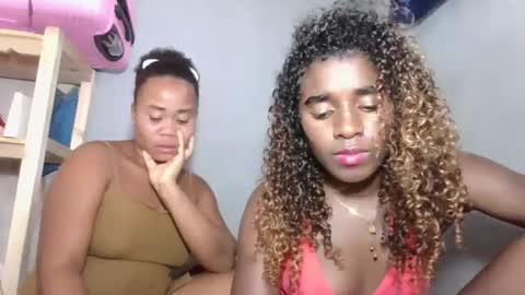 louane98 online show from 02-05-26, 09:03