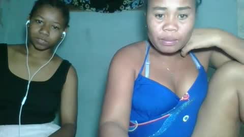 louane98 online show from 04-11-26, 01:59