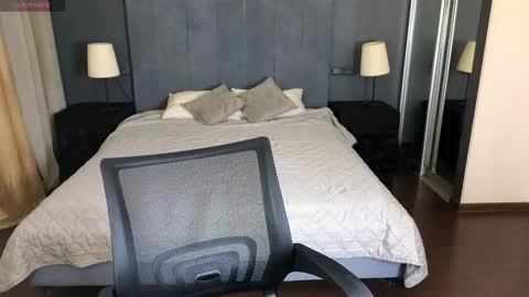 louie_evans online show from 09-21-25, 09:05