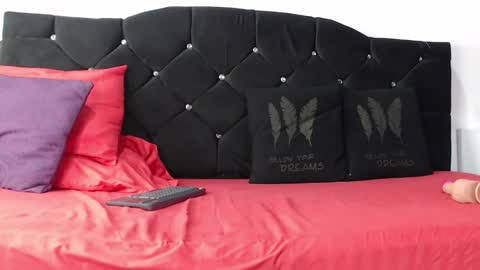 OF louis bcasta1 online show from 01-24-25, 11:04